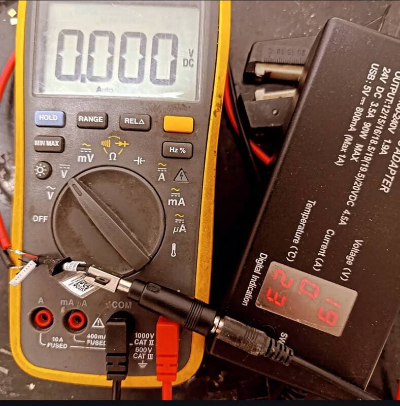 Laptop se ne puni, DC konektor problem